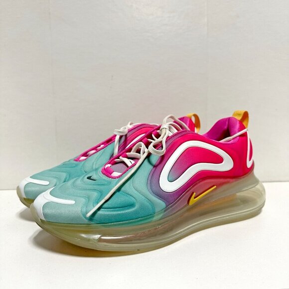 Nike Air Max 720 - Picture 3 of 12